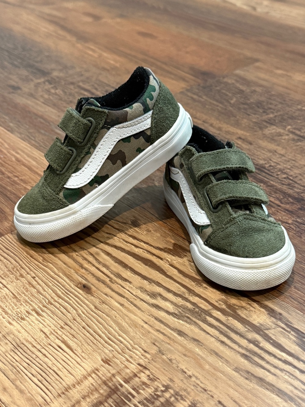 Toddler Camo Vans - size 6